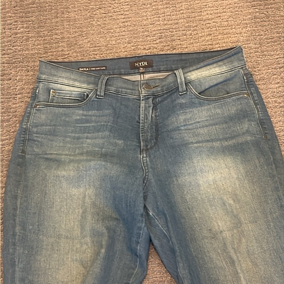 NYDJ Women's Wide Cuff Capri Blue Jeans 10 - Picture 7 of 9